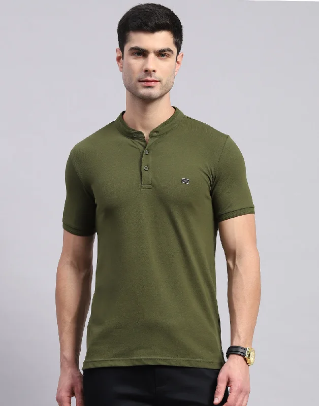 Men Olive Printed Mandarin Collar Half Sleeve T-Shirt