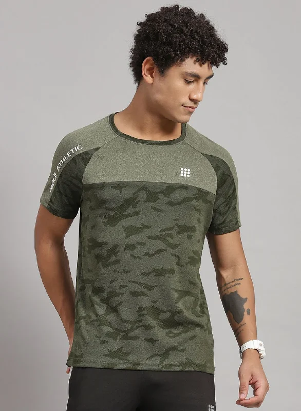 Men Olive Printed T-Shirt